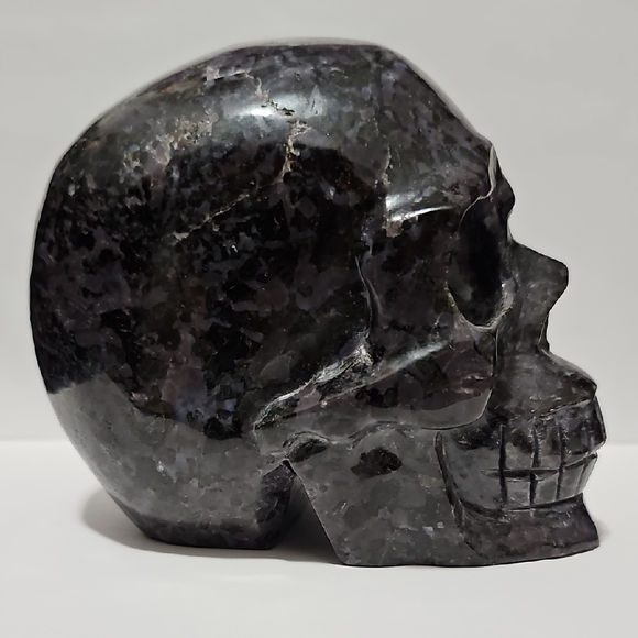 5" Carved Merlinite Crystal Skull Carving - Picture 5 of 11